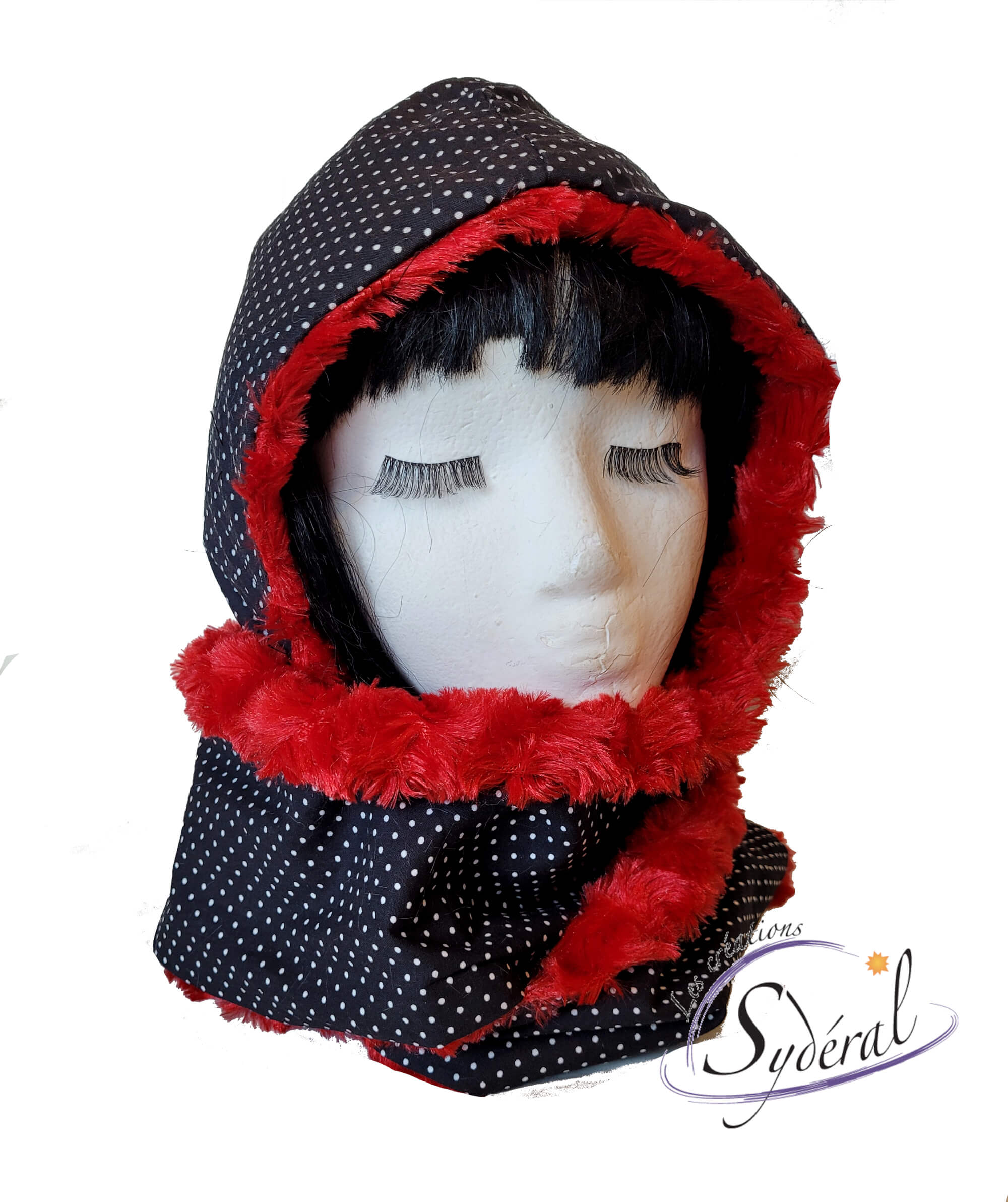 Capuchon avec foulard/cache-cou intégré en coton noir à pois blanc et  fourrure synthétique rouge