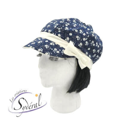 casquette en coton d'été pour femme bleu marine avec petites fleurs blanches