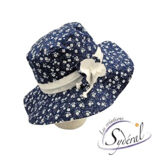 capeline coton bleu fleuri blanc et blanc vu de dos
