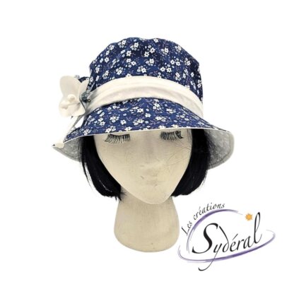 capeline coton bleu fleuri blanc et blanc vu de face