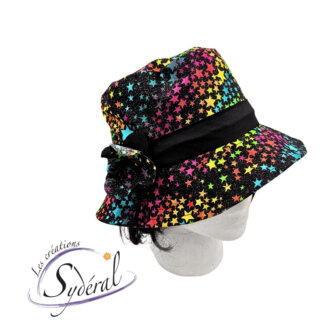 chapeau coton étoile couleurs et noir vu de côté